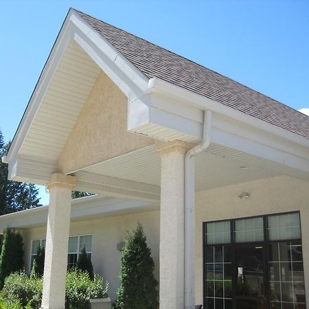 Radium Valley Vacation Resort Инвермор Екстериор снимка
